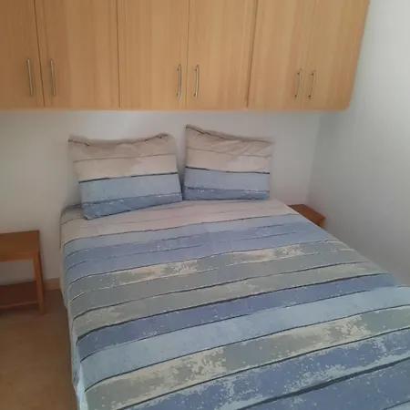 Appartement Comfortabel Hoekappartement Vlakbij Het El Albir